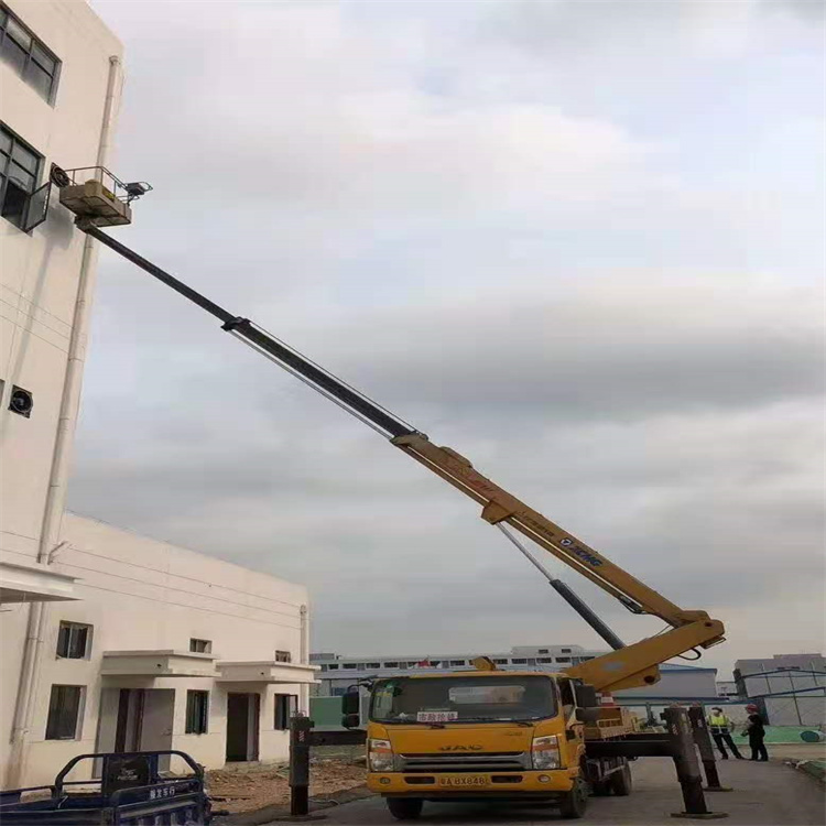 应城吊车可以用吊笼吊人作业吗